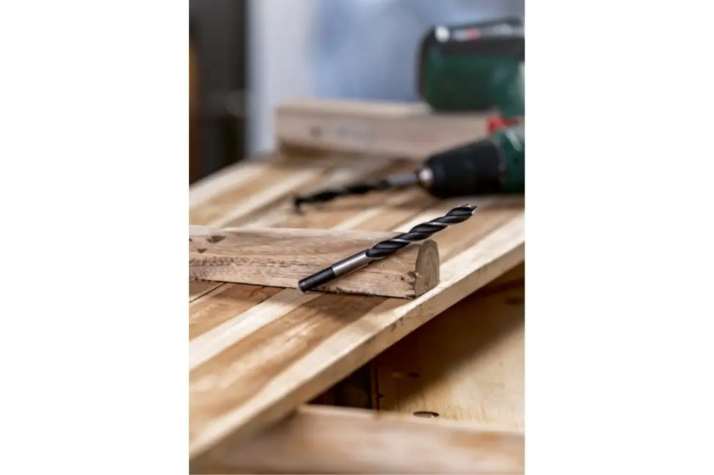 BROCAS HELICOIDALES PARA MADERAD = 10,0 MM; L = 130 MM