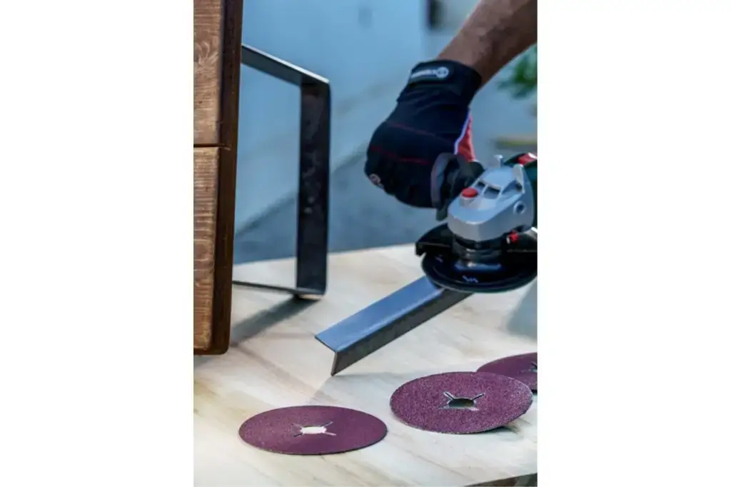 SET DE DISCOS LIJADORES DE FIBRA DE 12 PIEZAS PARA AMOLADORA ANGULAR, CORINDÓND = 125 MM; G = 36 - 100, 12 UNIDADES