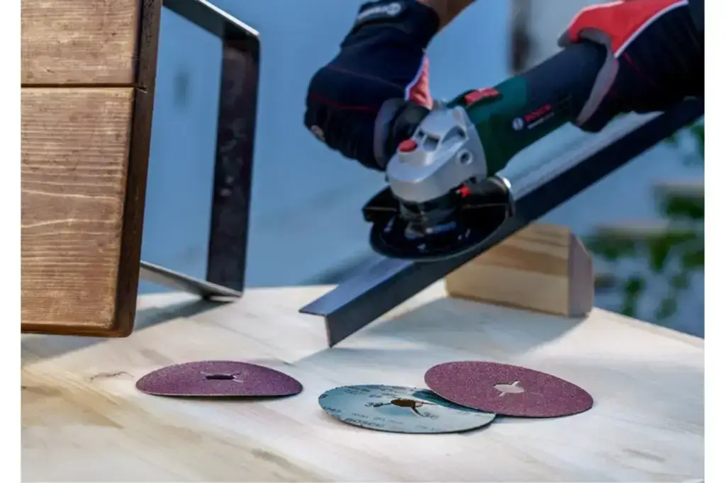 SET DE DISCOS LIJADORES DE FIBRA DE 12 PIEZAS PARA AMOLADORA ANGULAR, CORINDÓND = 125 MM; G = 36 - 100, 12 UNIDADES