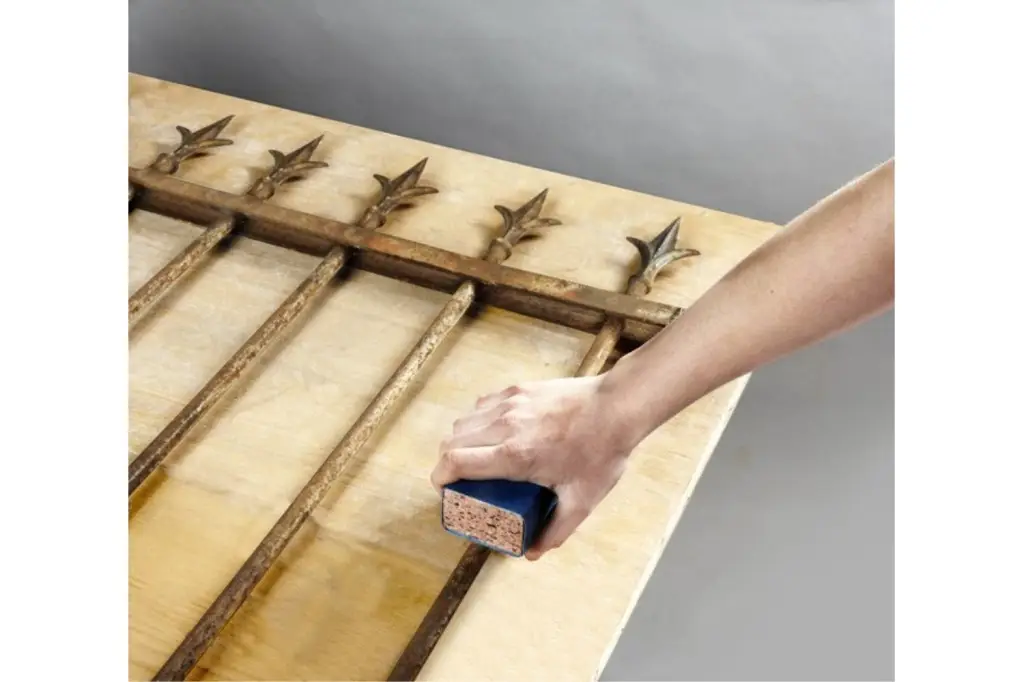 HOJA DE LIJA MANUAL PARA METAL, 230 X 280 MM, P80