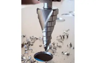 BROCA ESCALONADA HSS